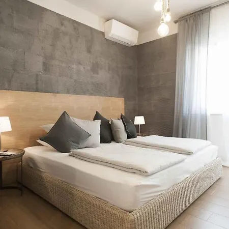 Sleep In * Udine