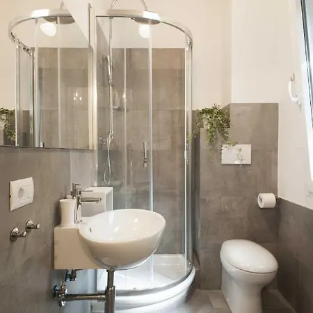 Sleep In Vendégház 3*